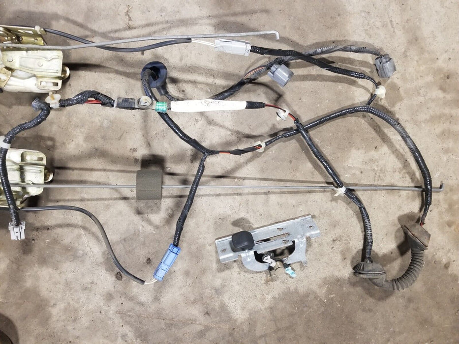 03-08 HONDA ELEMENT REAR TAILGATE INTERNALS, WIRING + LATCH SET OEM #452CN