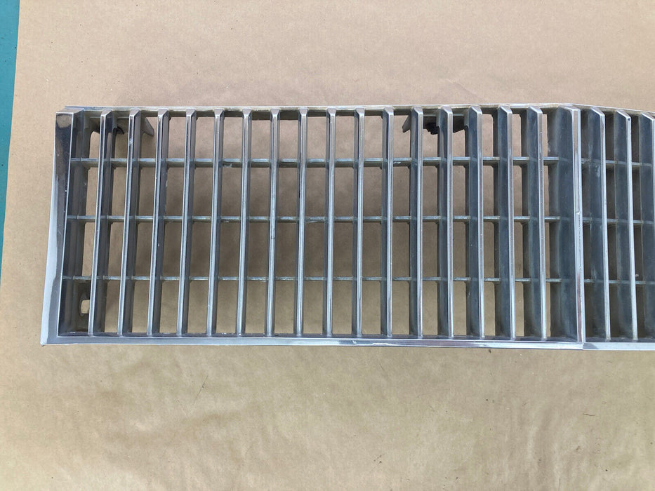 1976-1979 Cadillac Seville Front Grille Chrome 1977 1978 GM OEM #1844M