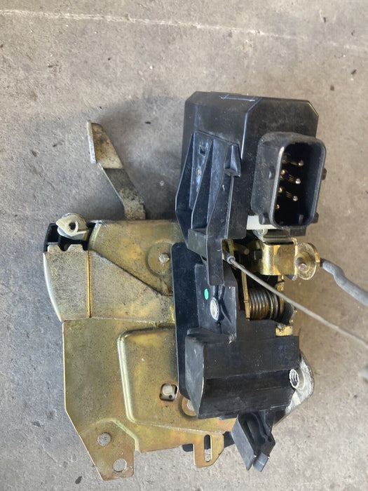 1988-1996 BMW E34 5 Series 525i 535i Right Front Door Latch 8350012 OEM #1960M