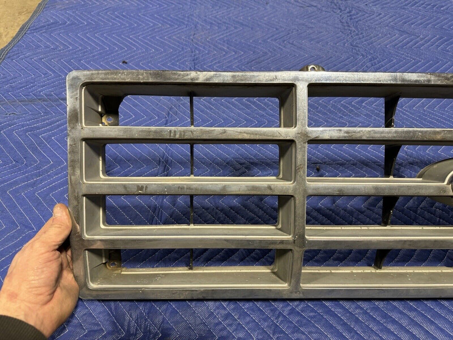 1983-1991 Ford Truck F100 F150 F250 F350 & Bronco Grille Assembly OEM #3179E