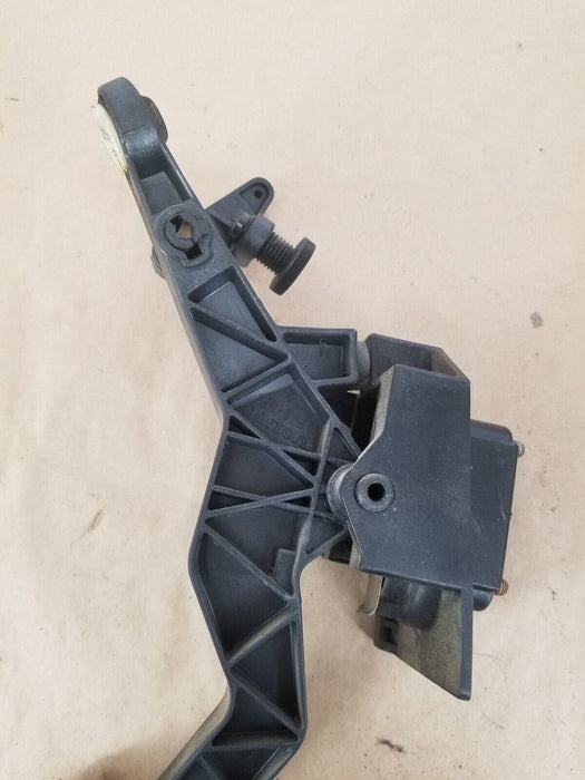 1992-1997 Volvo 850 850R Gas Throttle Accelerator Pedal Assembly OEM #2894E