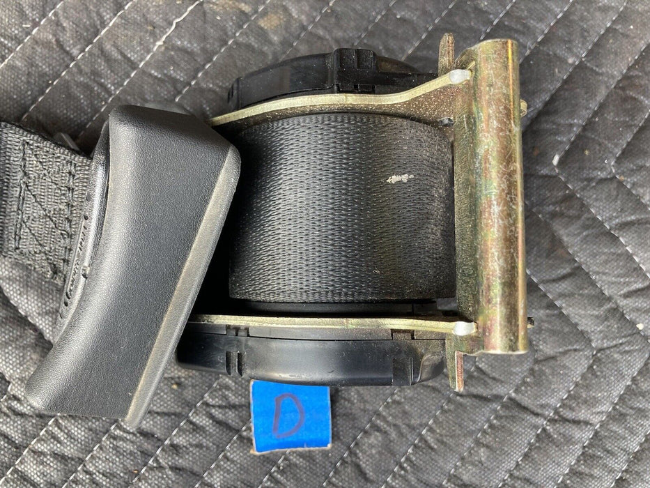 1982-1994 BMW E30 318i 325i 3083-3 Rear Left Seat Belt Retractor OEM #2112M