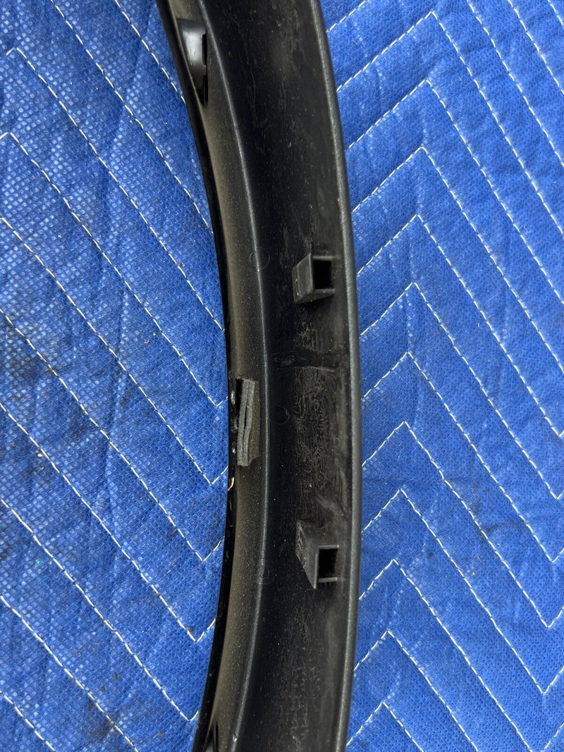 2002-2007 Saturn Vue Speedometer Gauge Cluster Trim Bezel 10356212 OEM #464EM