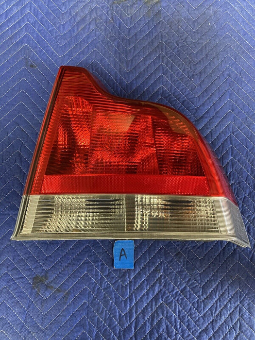 2004-2007 Volvo S60R S60 Tail Light Assembly Brake Right 866080 OEM #2752M