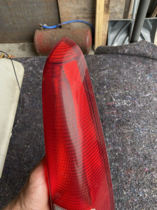 98-00 Volvo V70R V70 Passenger Rear Upper Tail Light 9157802 OEM #1607E