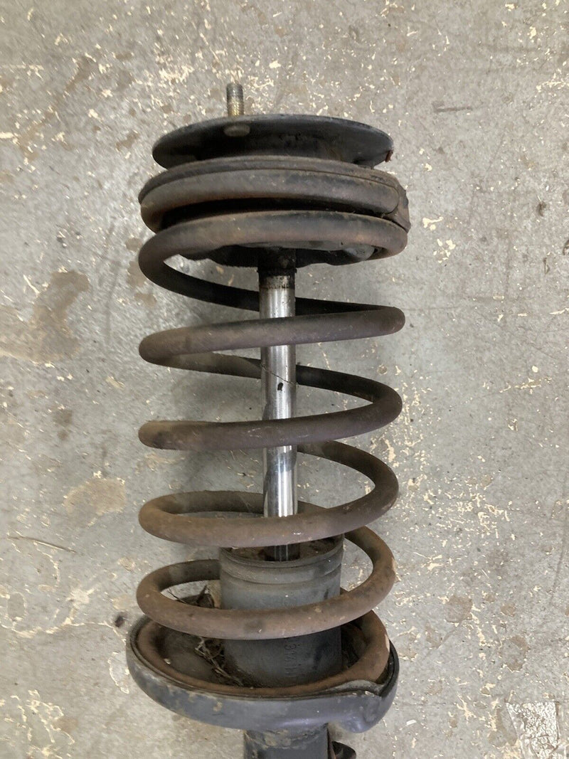 1984-1991 BMW 318i 325i E30  Front Strut Tower Assembly Spindle OEM #2663M