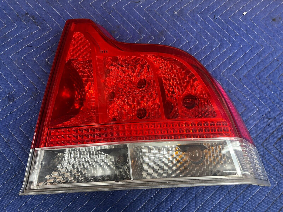 2005-2007 Volvo S60R V70R Passenger RH Right Brake Tail Light Lamp OEM #1184EM