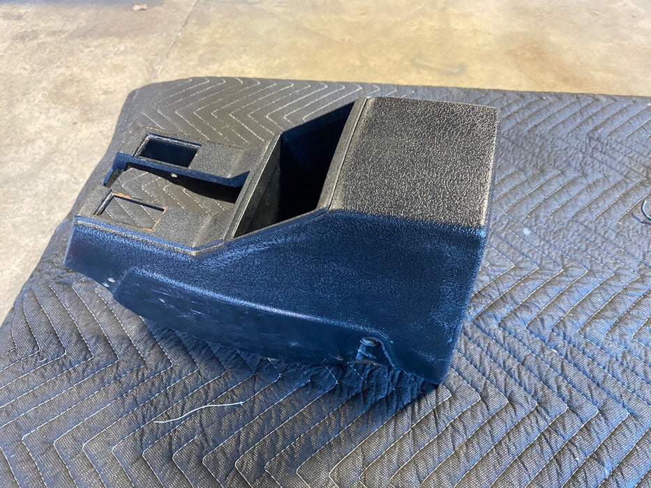 Volvo 240 Black Center Console w/Heated Seats & Power Mirrors & Ashtray #1755E