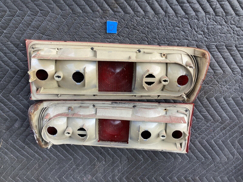 1982-1994 BMW E30 318i 325i 1368823 Pair Rail Lights Brake Rear OEM #2095M