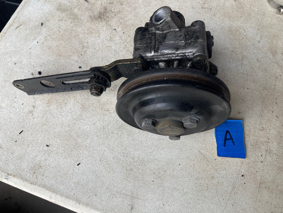 1982-1994 BMW E30 318i 325i Power Steering Pump M20 OEM #2284M