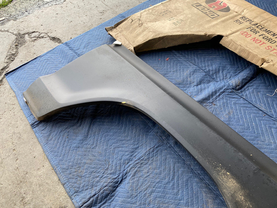 1973-1979 Ford F Series F100 F150 F250 F350 P/U Truck RH Front Fender NOS #948E