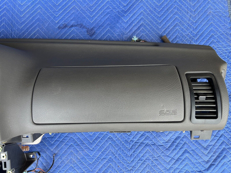 1998-2002 Isuzu Trooper Front Dash Assembly Dashboard Panel w/ Wiring OEM #919EM