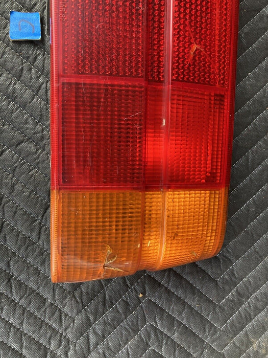 1982-1994 BMW E30 318i 325i 1368824 Right RH Tail Light Brake Rear OEM #2096M