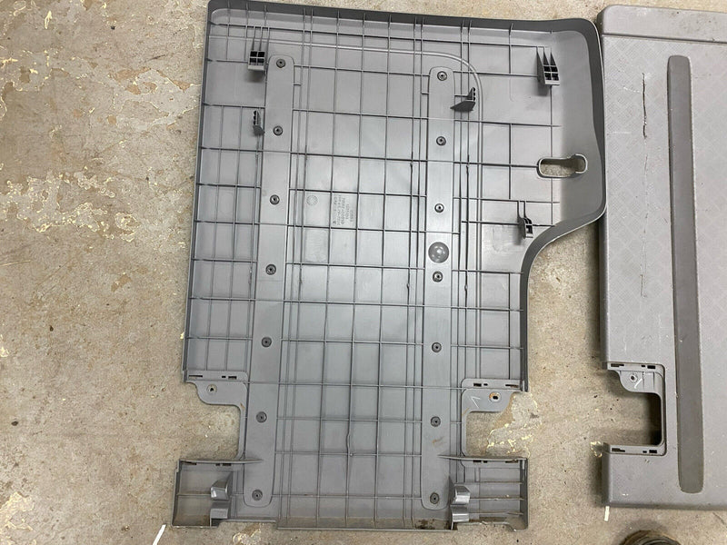 2009-2010 Pontiac Vibe Rear Cargo Scuff Panel Hatchback Floor Trim OEM #3064E