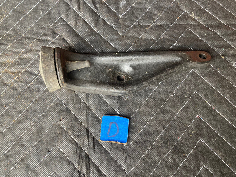 1982-1994 BMW E30 318i 325i 278 9.F Auto Transmission Hanging Bracket OEM #2332M