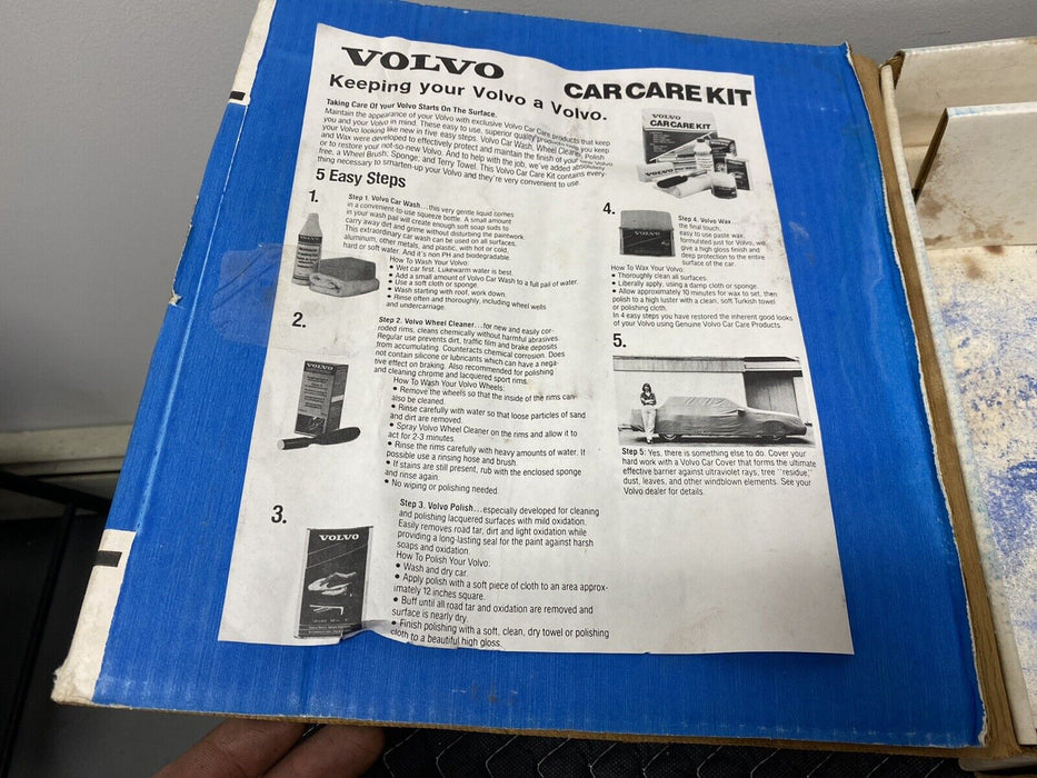 1975-1993 Volvo 240 242 244 245 Car Care Kit OEM Polish Wash 1189865-7  #1097E