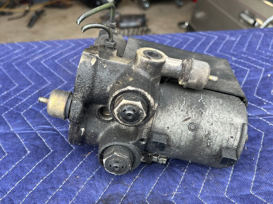 1979-1985 Mercedes 300SD W126 ABS Block Pump Hydraulic Unit 0265200017 OEM#372EM