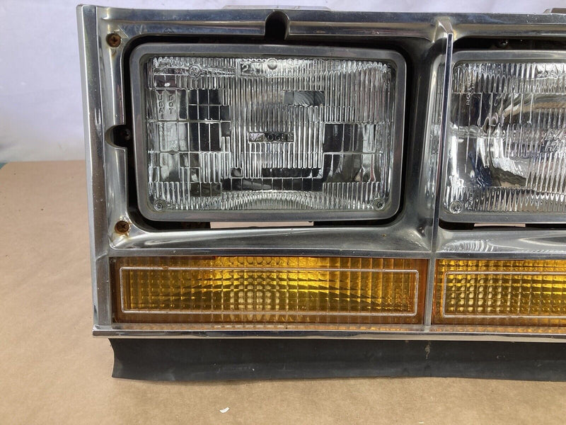 1976-1979 Cadillac Seville Headlight Assembly Right Passenger Side RH OEM #1774M