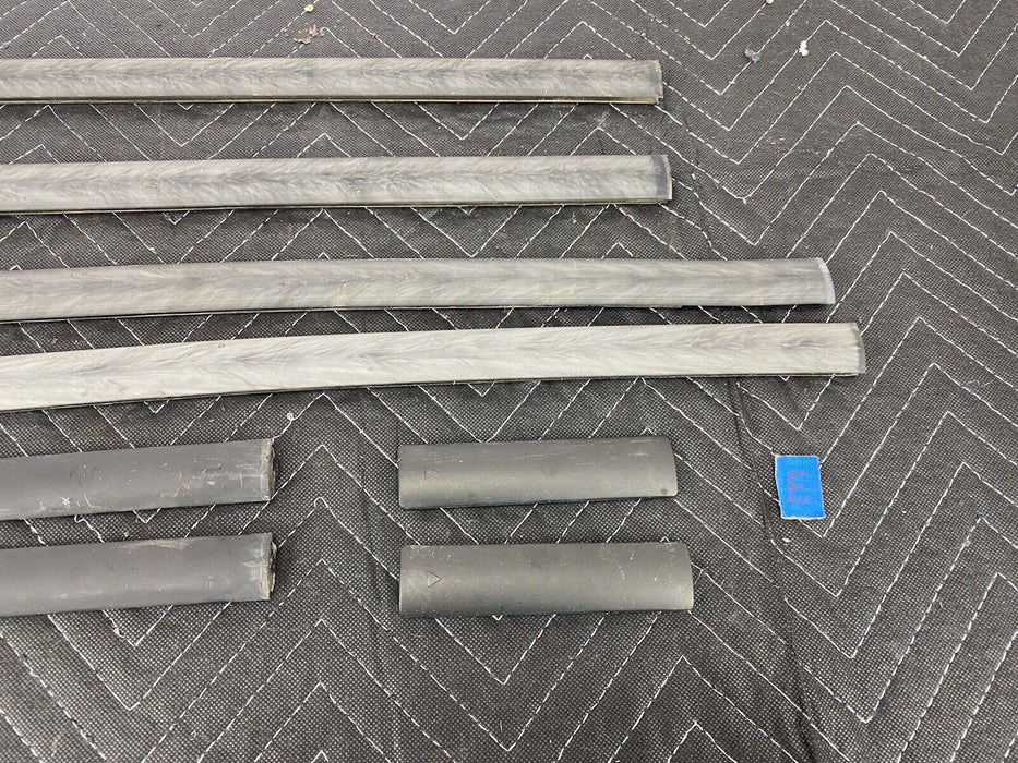 2009-2010 Pontiac Vibe Roof Track Trim Set Left Right Rubber Seal OEM #3088E