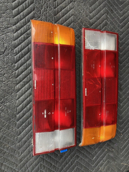 1982-1994 BMW E30 318i 325i 1368823 Pair Rail Lights Brake Rear OEM #2094M