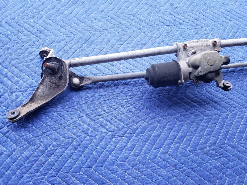 2003-2006 Honda Element OEM Windshield Wiper Motor and Transmission #993CN