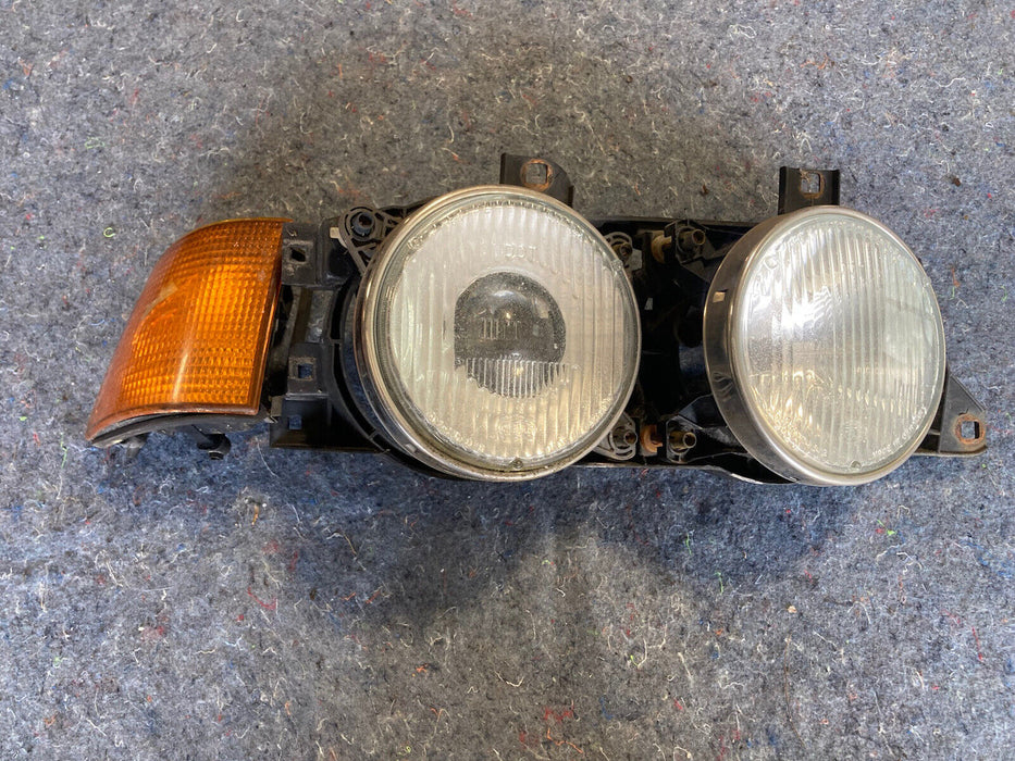 1986-1994 BMW 7 Series E32 Headlight Assembly Left 13174100 RH OEM #792M