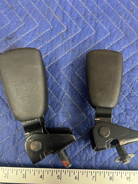 2005-2007 Volvo S60R Rear LH RH Center Seat Belt Retractor & Buckles OEM #1192EM