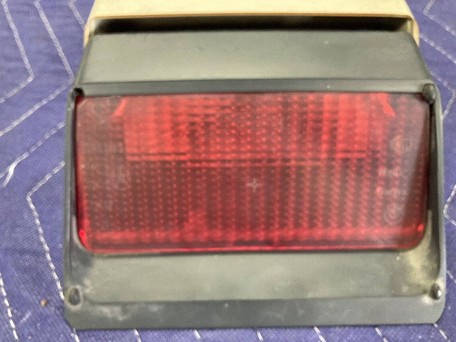 1982-1994 BMW E30 318i 325i Tail Light Housing Center 3rd 1377709 #2486M