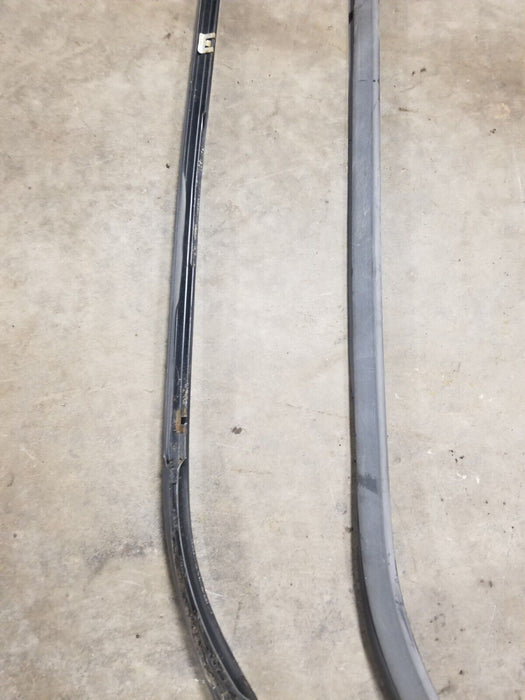 1998-2000 Volvo V70 V70R Wagon OEM Hatch to Windshield Gutter Trim #332AN