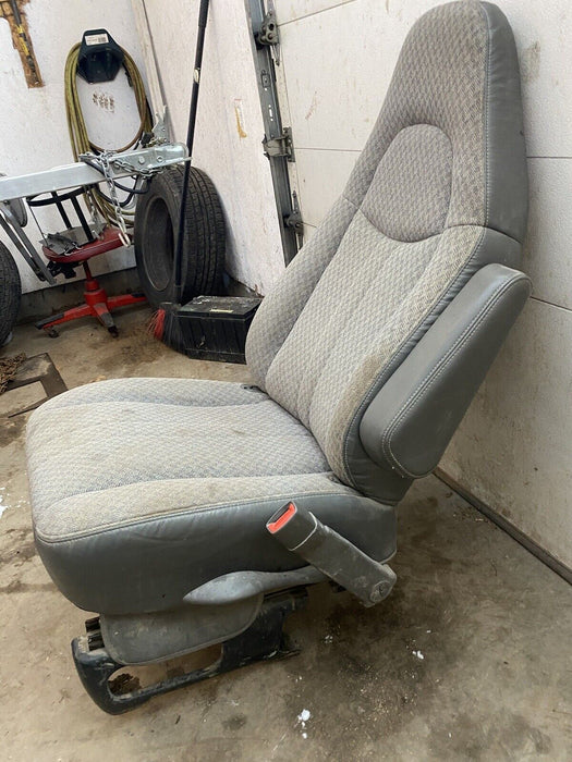 1997-Current Chevy Express GMC Savana Van Front Passenger Bucket Seat #314E