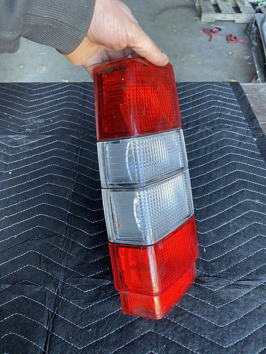 USA Euro Red/Clear Tail Light for 83-92 Volvo 740 760 90-96 940 960 Wagon #1832E