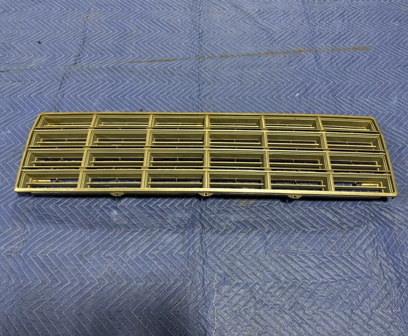 1980-1981 Ford F100 F150 F250 F350 Bronco Truck Pickup Grille Early Style #3178E