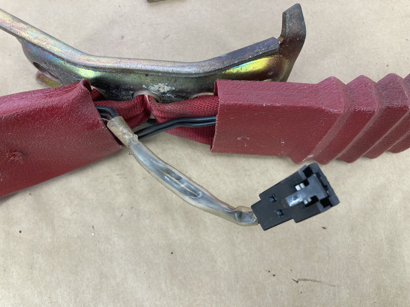 1976-1979 Cadillac Seville Front Seat Belt Buckle Red Center GM OEM #1801M