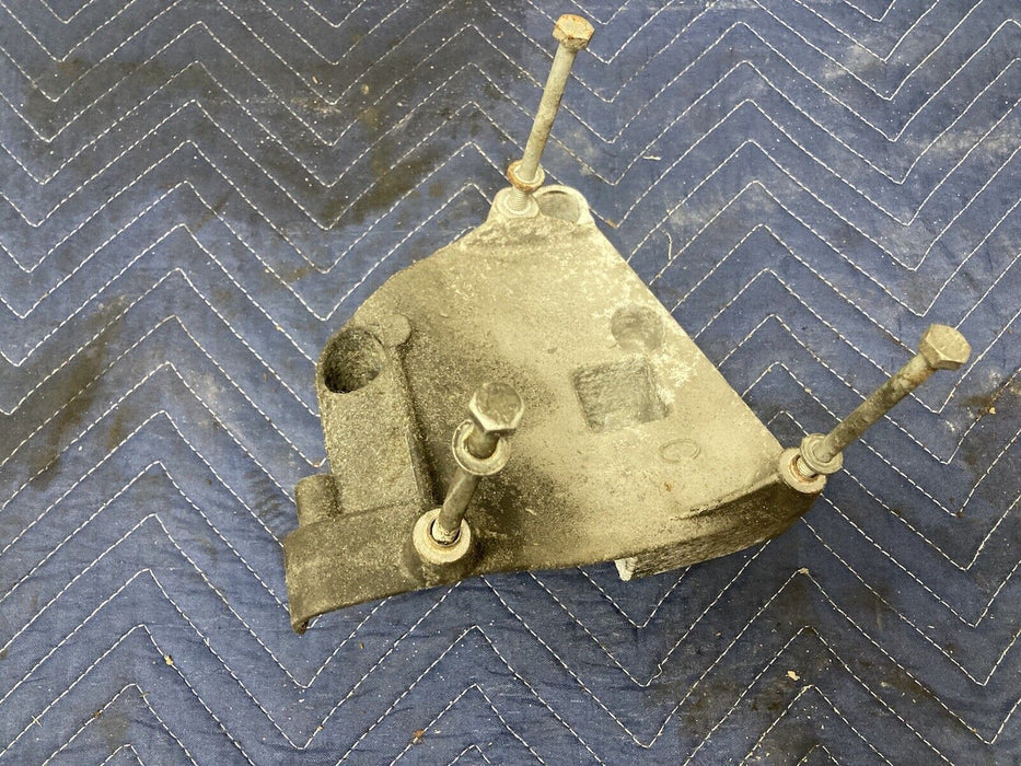 1997-03 BMW E39 525i 528i 530i AC Air conditioning Compressor Bracket 2.8L #568M