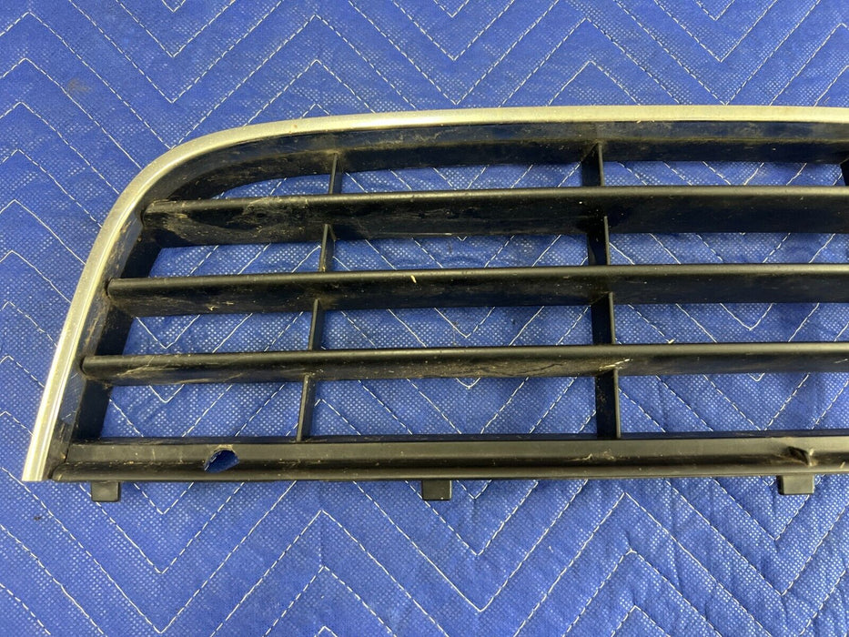 2006-2010 VW Jetta 2.5L Front Lower Bumper Fog Light Grill Trim K0853101 OE#81MC