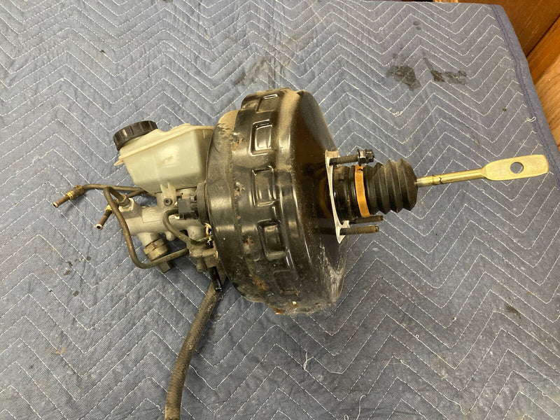 2005-2007 Volvo S60R S60 V70R Master Cylinder Booster Brake Assembly OEM #1559M