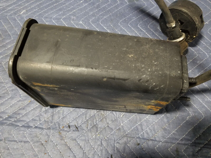 1998-2000 Volvo V70 V70R Wagon OEM Vapor Canister 9135805 evap #414AN