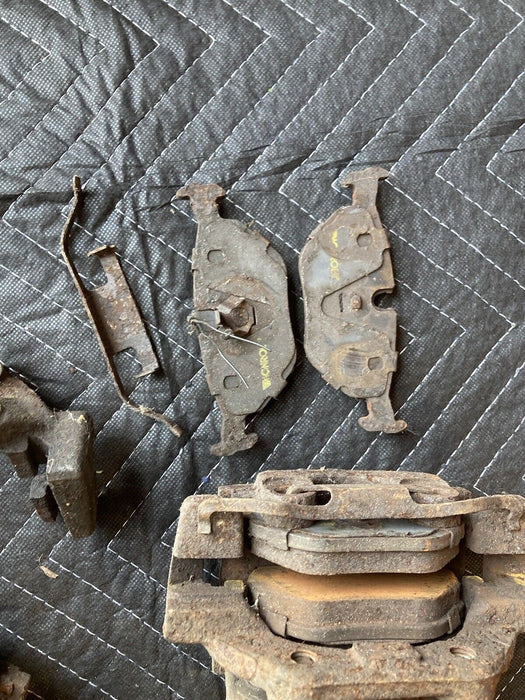 1992-1999 BMW E36 Z3 328i M52 S52 Rear Brake Calipers Pair Left Right OEM #2351M