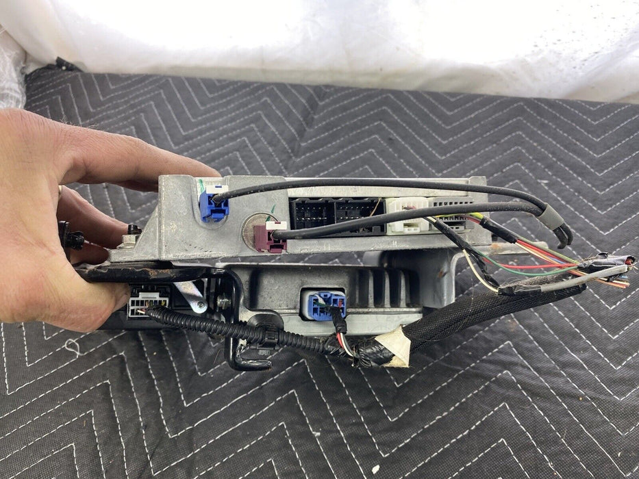 2009-2010 Pontiac Vibe ECU Computer & Onstar Module Unit 86710-YV021 OEM #3161E