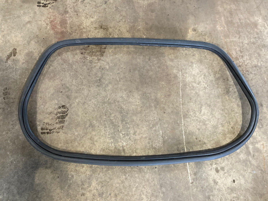 2005-2007 Volvo S60R S60 V70R Trunk Deck lid Weatherstripping Gasket OEM #1235M