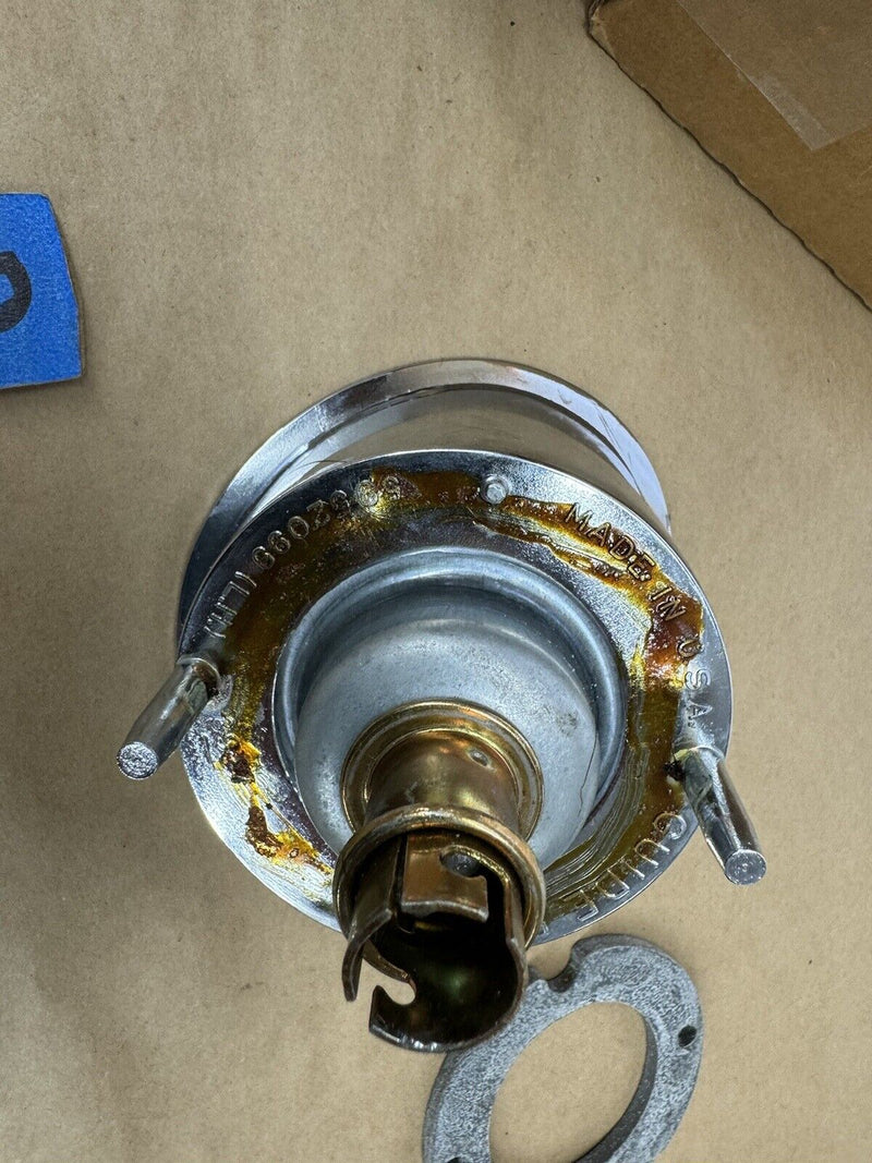 1961-1962 Corvette NOS GM Tail Light Assembly Turn Signal Housing 899631 #3287E