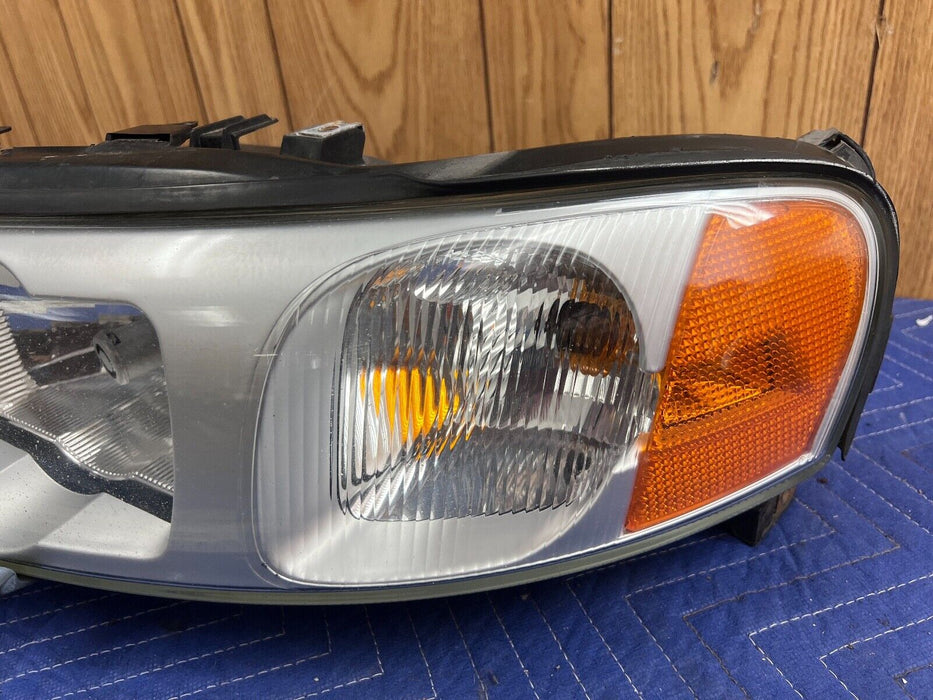 2005-2007 Volvo S60R V70R Driver LH Left Headlight Lamp 30698823 OEM #1198EM