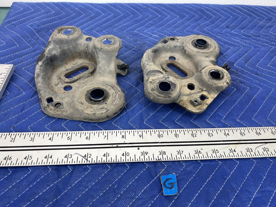 2005-2007 Volvo S60R V70R Rear Subframe to Chassis Mount Bracket Pair OEM#1334EM