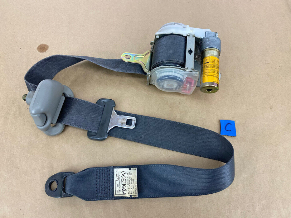 1997-2001 Lexus ES300 Left Driver Side Front Seat Belt Assembly OEM #2367E