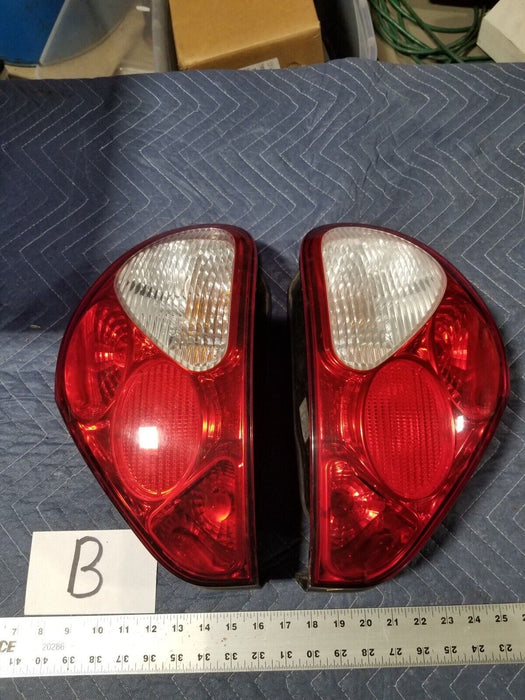 2002-2008 Jaguar X-Type 2.5L X400 Right & Left Rear Tail Light Brake OEM #1959E