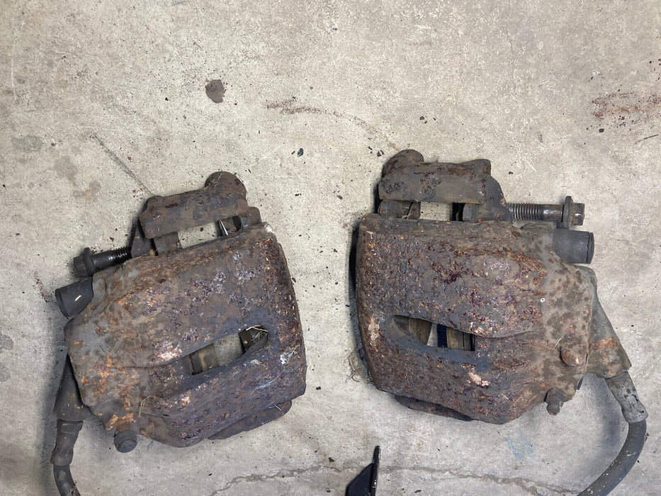 1992-1997 Volvo 850 GLT Front Calipers Pair Left Right Disk Brakes #629M