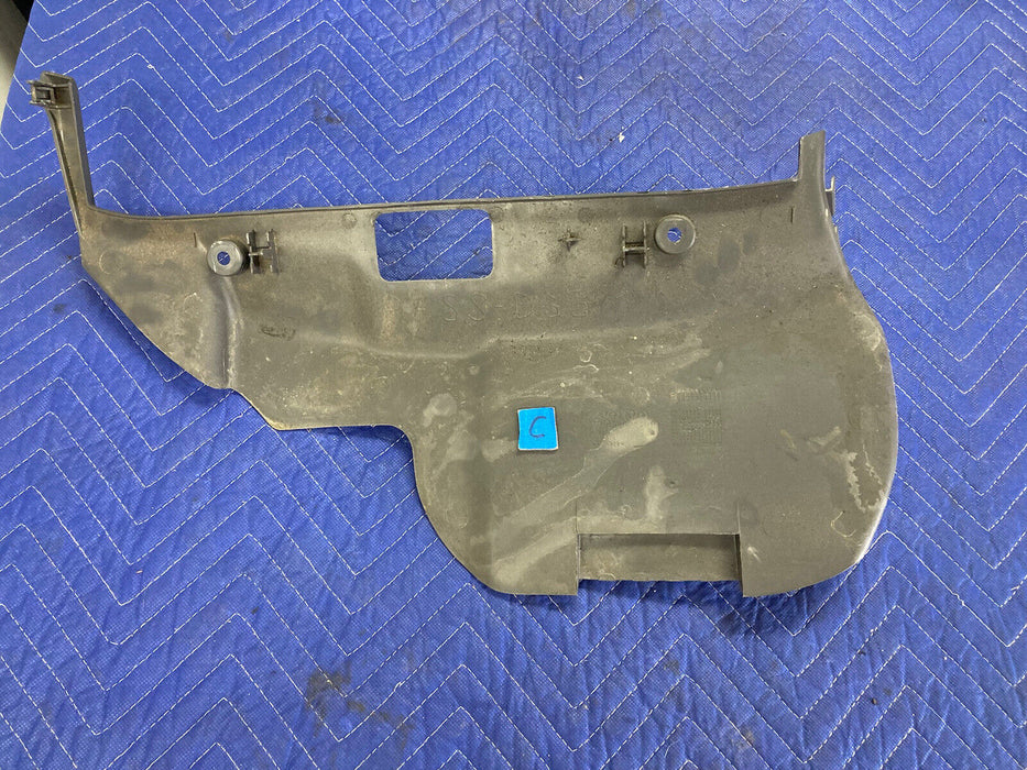 2004-2007 Volvo S60R S60 V70R Right Lower Dash Kick Panel 09164894 OEM #2877M