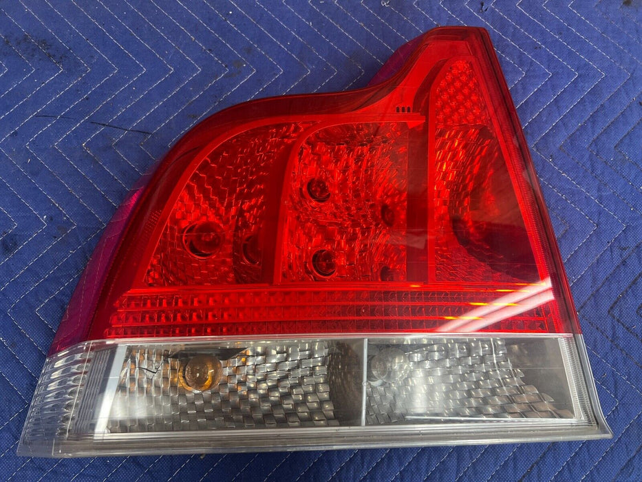 2005-2007 Volvo S60R V70R Driver Left LH Rear Brake Tail Light Lamp OEM #1185EM