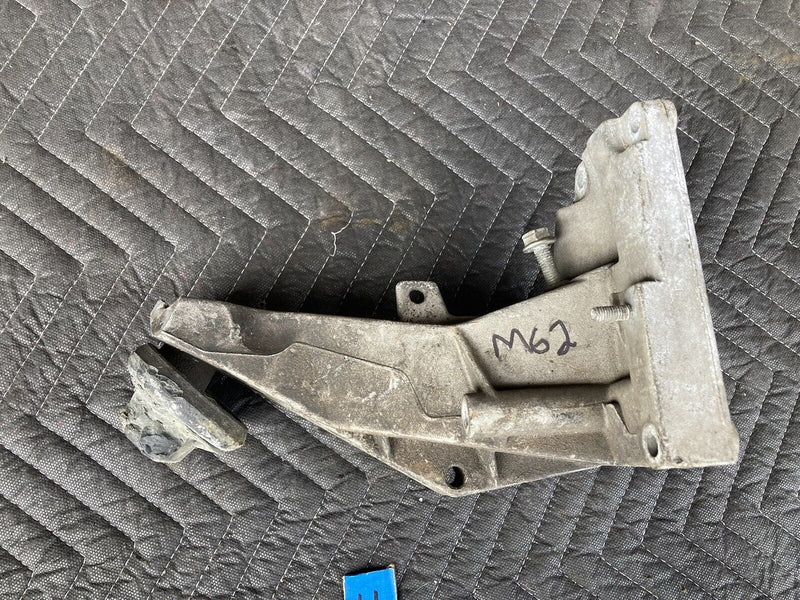1982-1994 BMW E30 318i 325i 1745741 Left Motor Mount Bracket Aluminum OEM #2152M