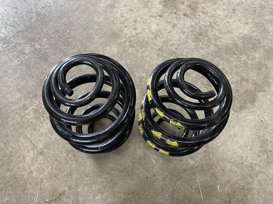 84-91 BMW 3 Series E30 Rear Coil Springs Yellow Stripe OEM Manual NICE #791E